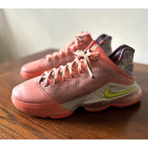 Size 10 - Nike LeBron 19 Low Hawaii Basketball Sneakers Shoes Men’s